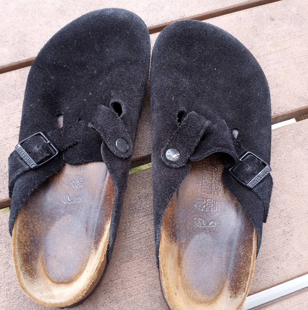 Birkenstock black suede mule clog size 40, 9 9.5 W 7 M Good Condition
